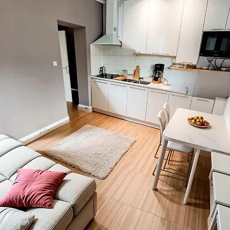 Apartment Rachel 21 *